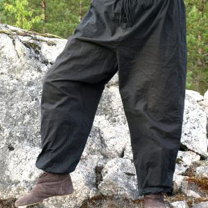 Mustat puuvillahousut