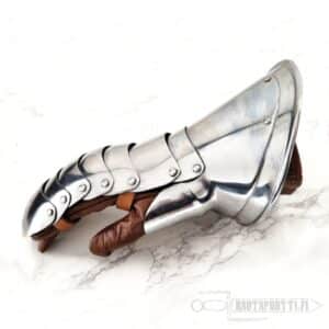 Hummerinpyrstö taisteluhansikkaat