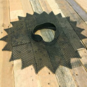 Aventail mustatuista renkaista