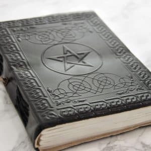 Pentagrammi -nahkakantinen muistikirja