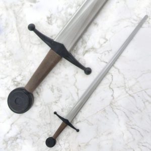 Synteettinen yhden käden miekka