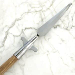 Harjoituskeihäänkärki poikkiraudalla